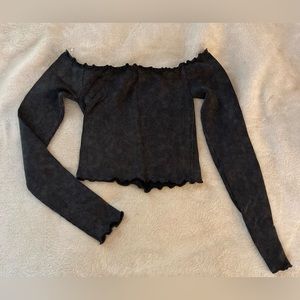 Charcoal gray long sleeve crop top